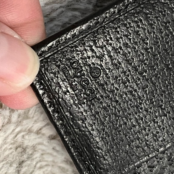 Gucci Vintage Leather Compact Wallet - Picture 5 of 13